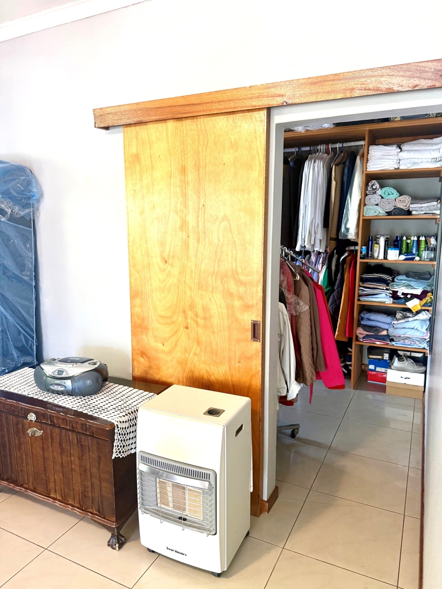 3 Bedroom Property for Sale in Die Wingerd Western Cape